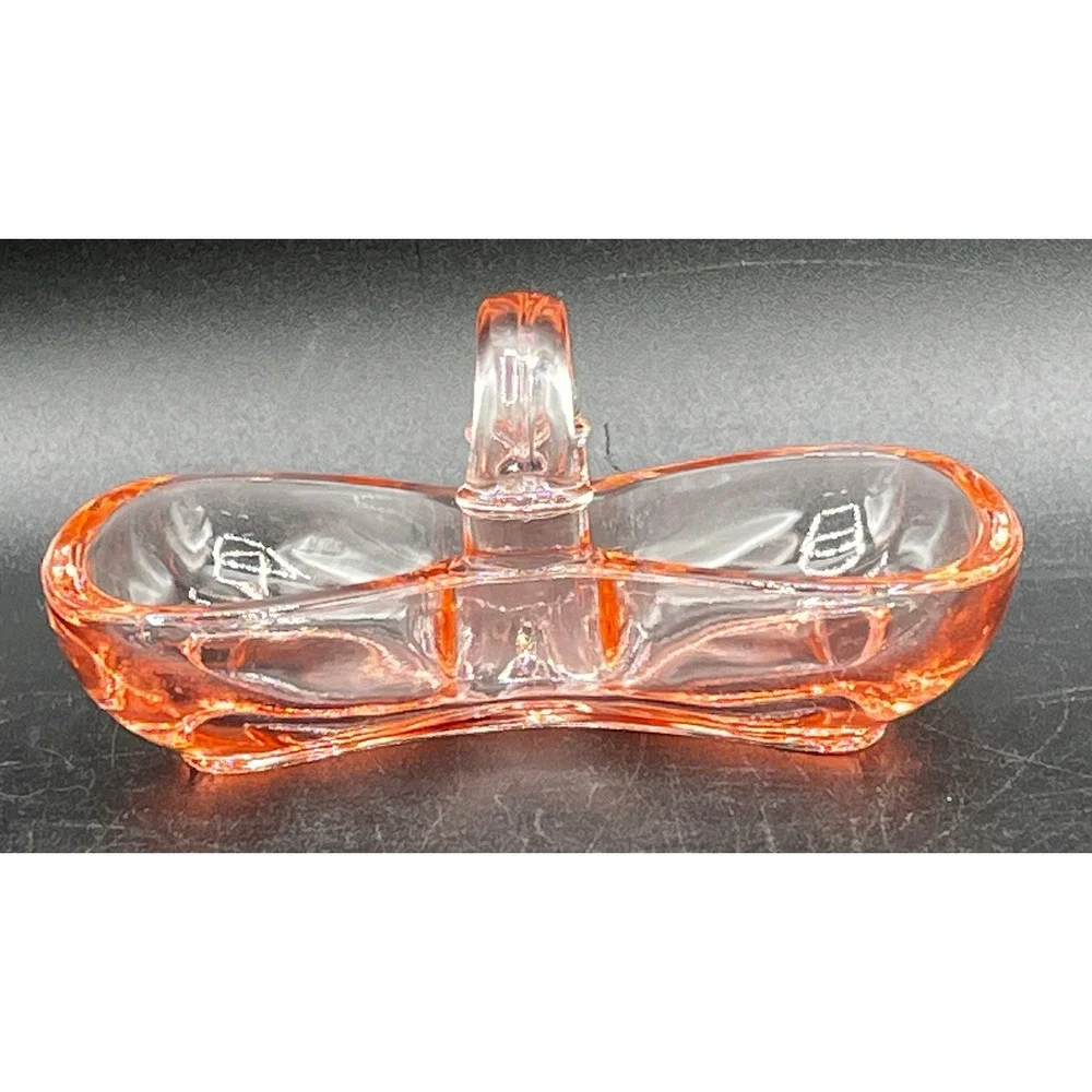 Vtg Heisey Yeoman Pink Depression Glass Bow Tie Flamingo Dish 3.75 x 1.75 in